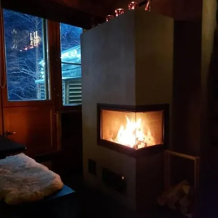Hoeperoe | Charming 1Br Apt | Sauna & Fireplace