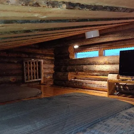 Hoeperoe | Charming 1Br Apt | Sauna & Fireplace Loma-asunnot